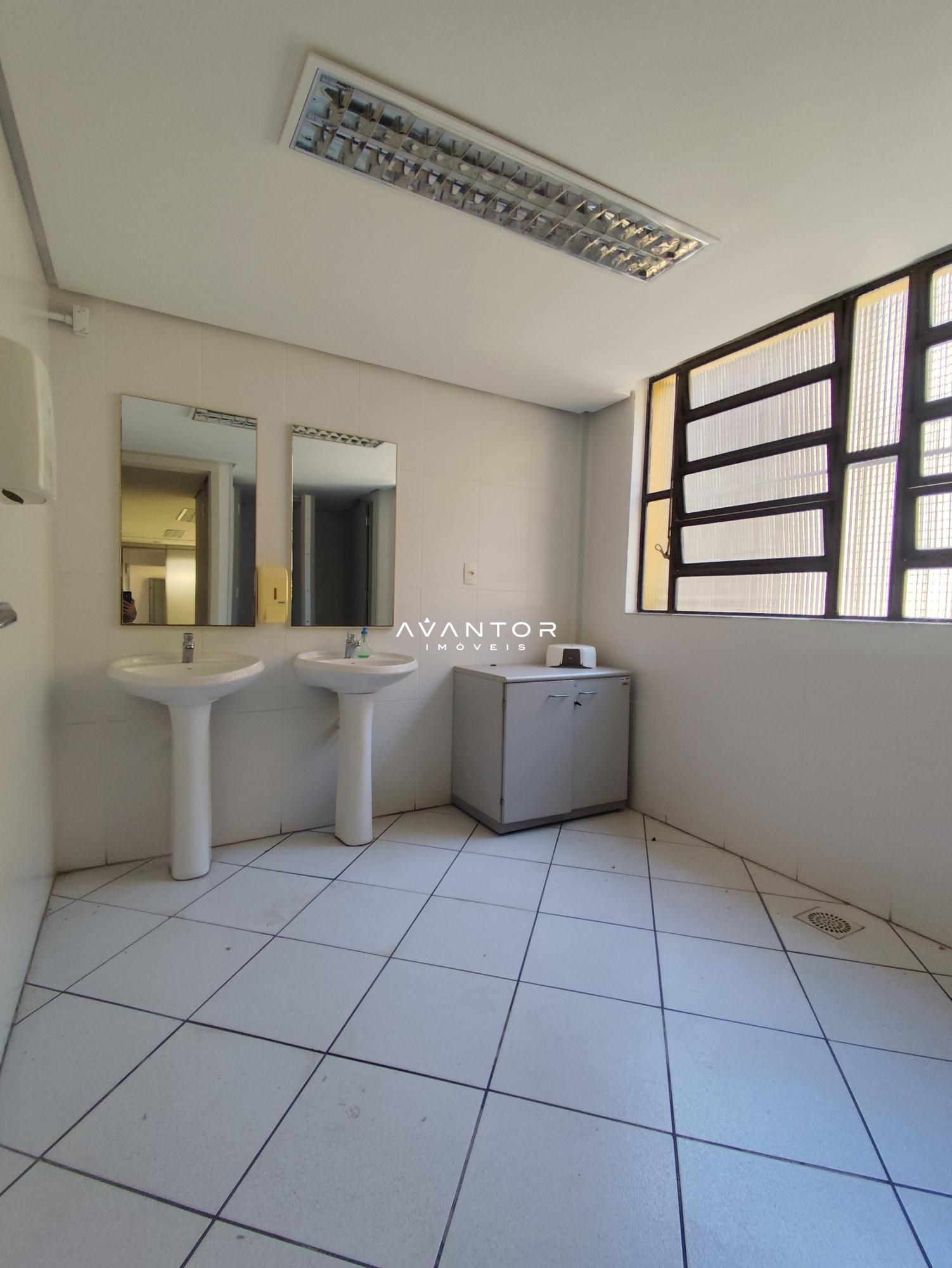 Prédio Comercial com 8 salas para alugar em Centro, Santa Maria/RS — foto 15 de 21