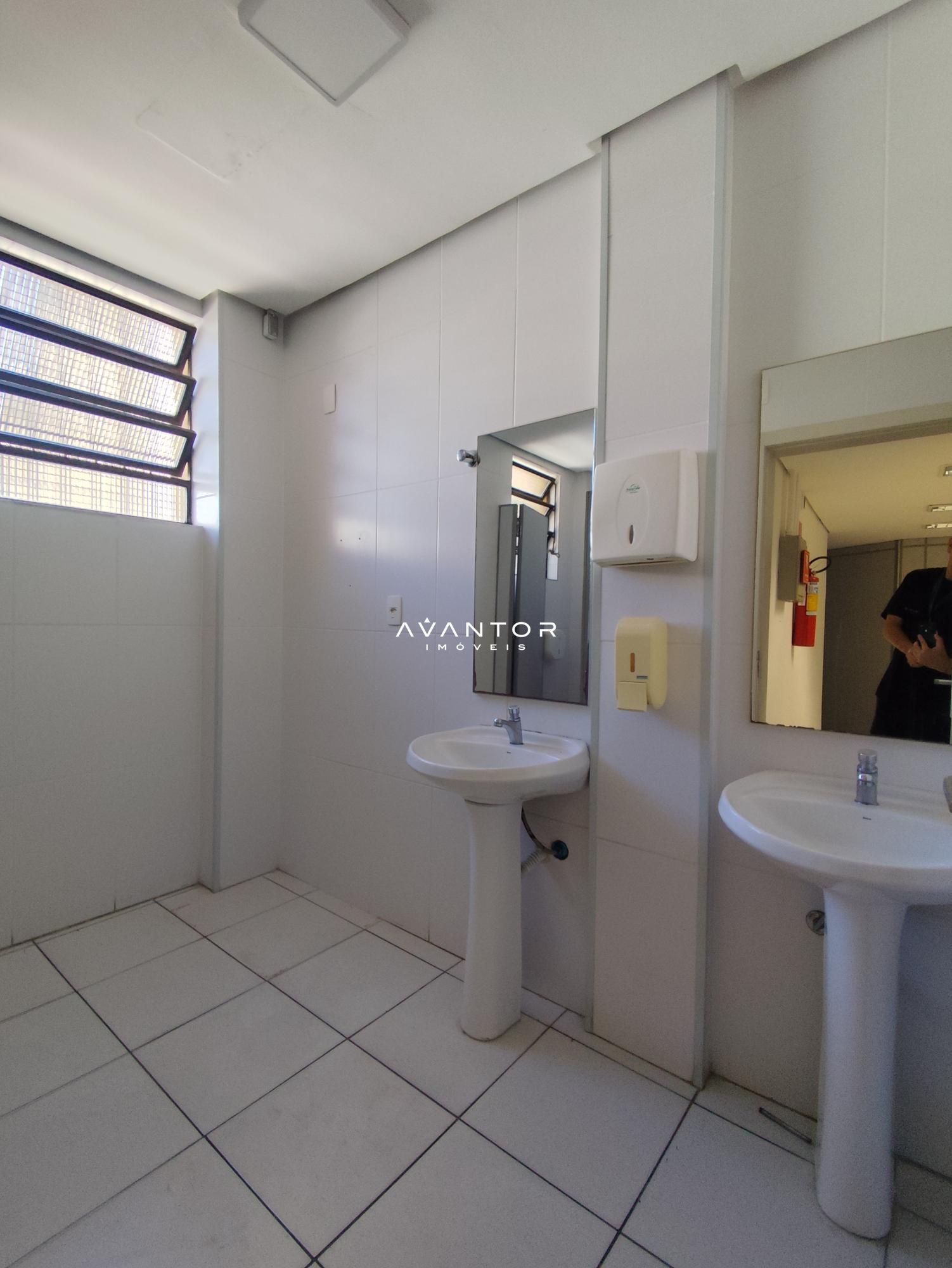 Prédio Comercial com 8 salas para alugar em Centro, Santa Maria/RS — foto 19 de 21