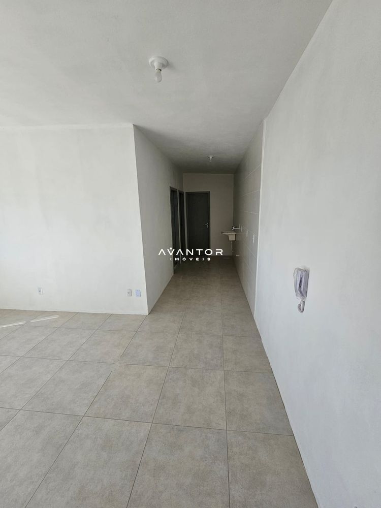 Apartamento com 2 quartos para alugar no Edifício Liziane, em Camobi, Santa Maria/RS — foto 7 de 13