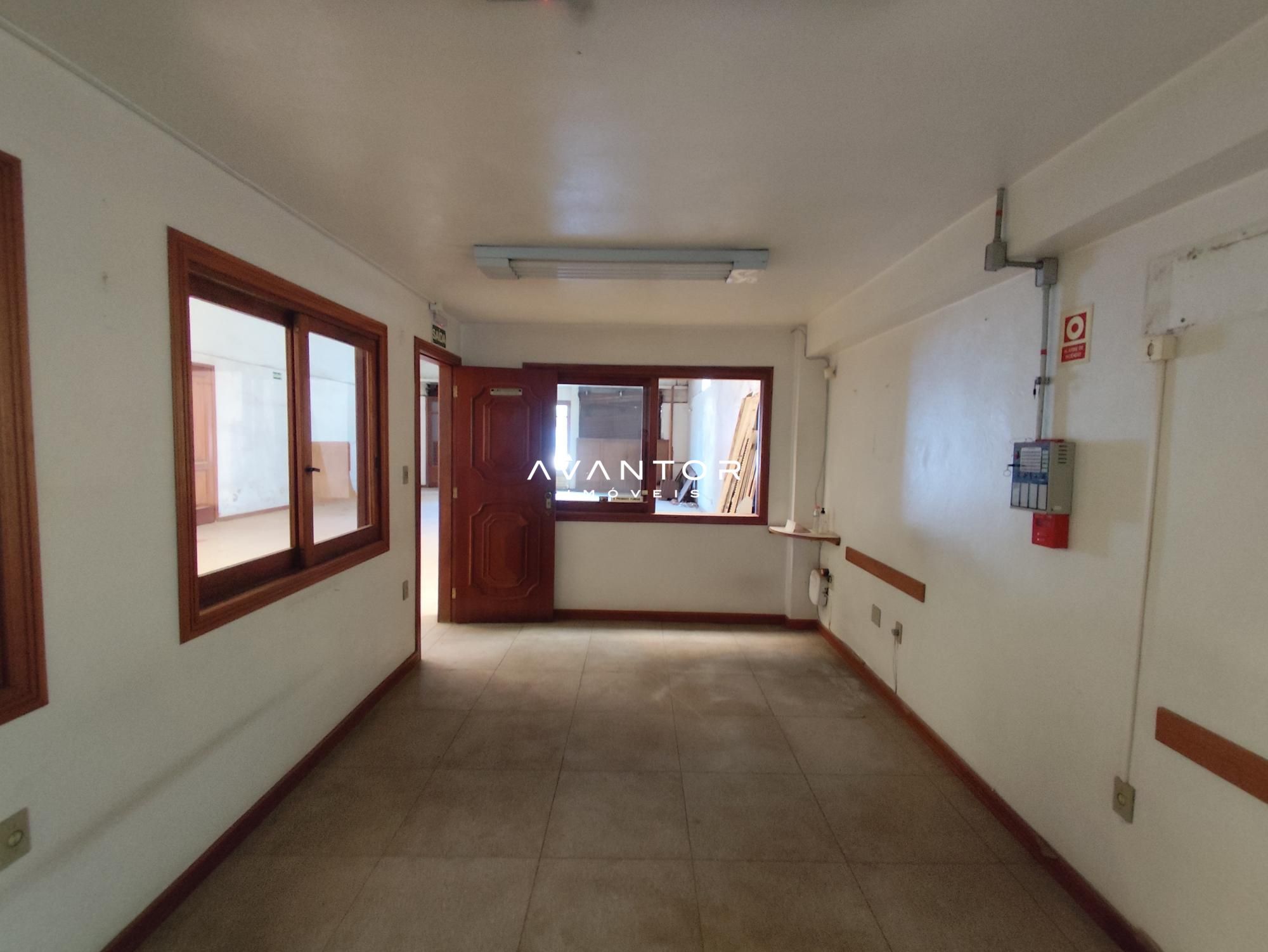 Pavilhão com 2 salas para alugar em Duque de Caxias, Santa Maria/RS — foto 6 de 11