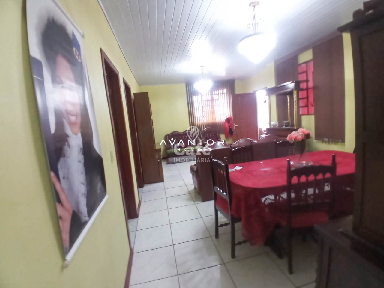 Excelente terreno a poucos metros de uma das principais avenidas da cidade — Casa com 3 quartos à venda em Uglione, Santa Maria/RS