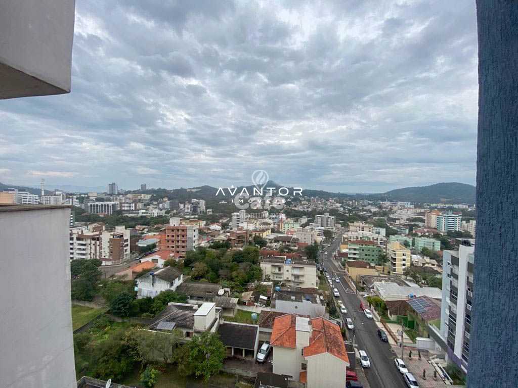 Apto de 2 dormitório mobiliado, com sacada e churrasqueira — Apartamento com 2 quartos à venda em Centro, Santa Maria/RS
