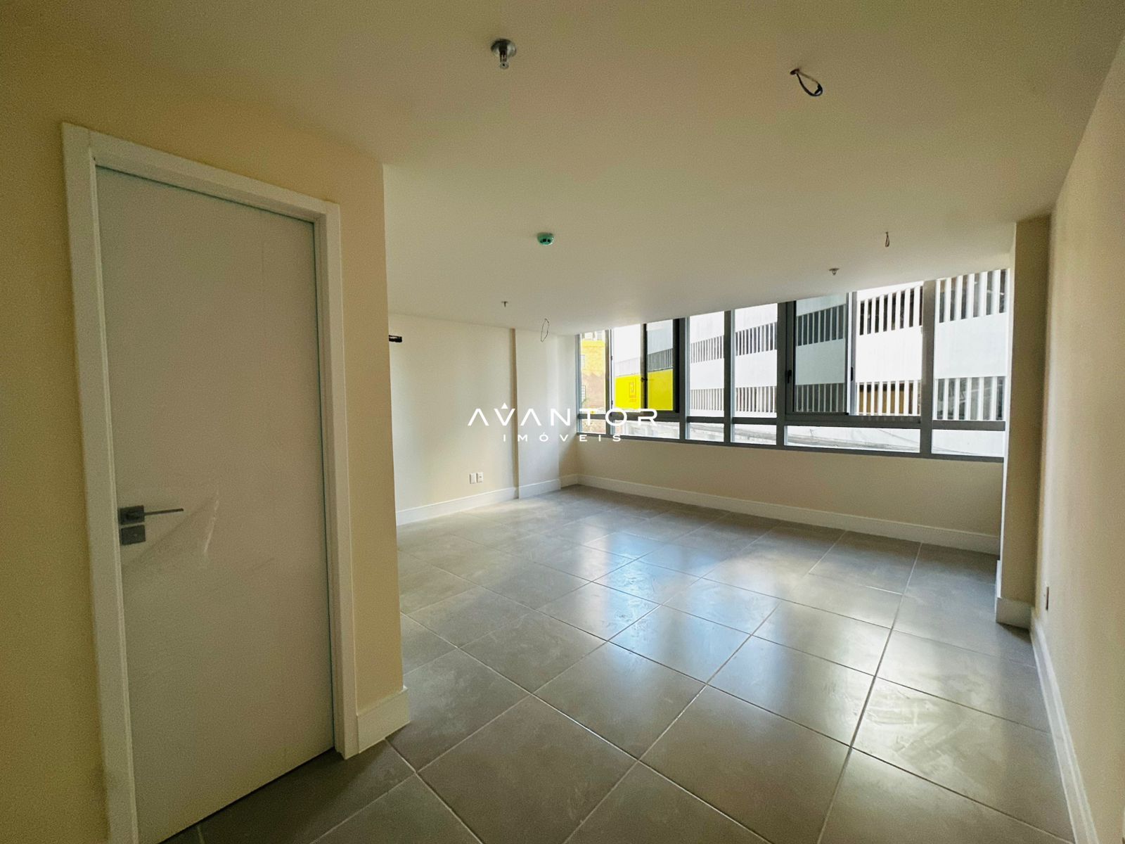Sala Comercial com 1 sala à venda no Residencial Cristo Rei, em Centro, Santa Maria/RS — foto 2 de 6