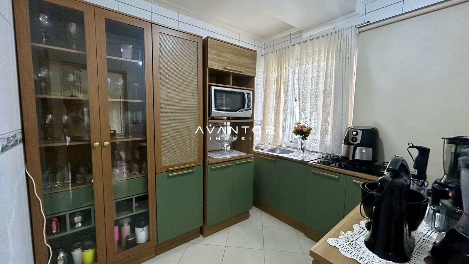 COZINHA 1 — Casa com 4 quartos à venda no Parque Residencial Novo Horizonte, em Camobi, Santa Maria/RS