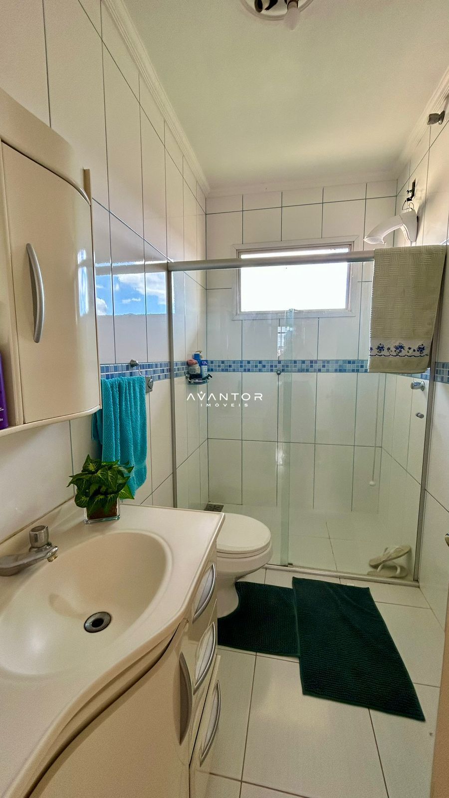 BANHEIRO SOCIAL — Casa com 4 quartos à venda no Parque Residencial Novo Horizonte, em Camobi, Santa Maria/RS