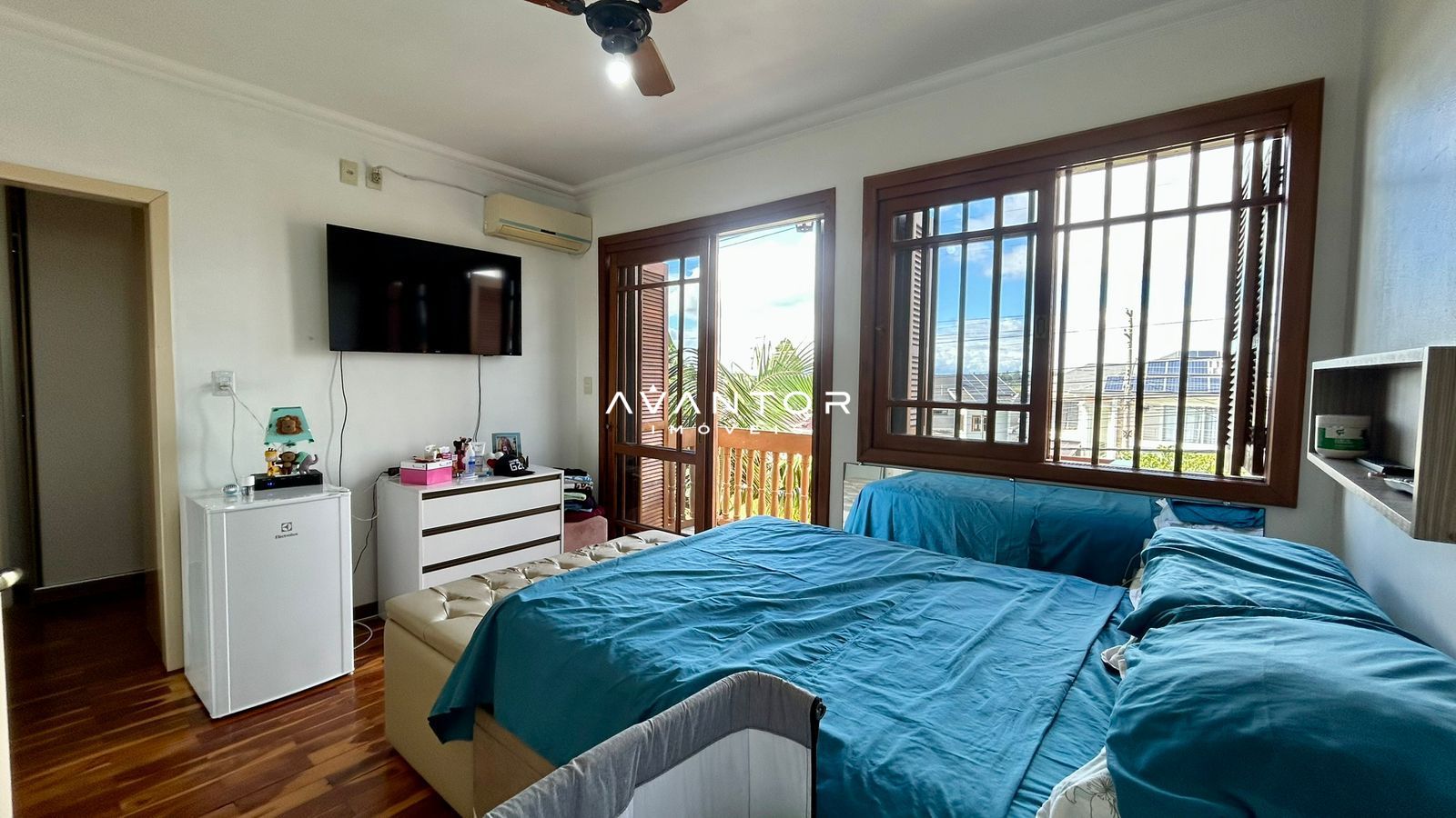 SUÍTE C- SACADA — Casa com 4 quartos à venda no Parque Residencial Novo Horizonte, em Camobi, Santa Maria/RS