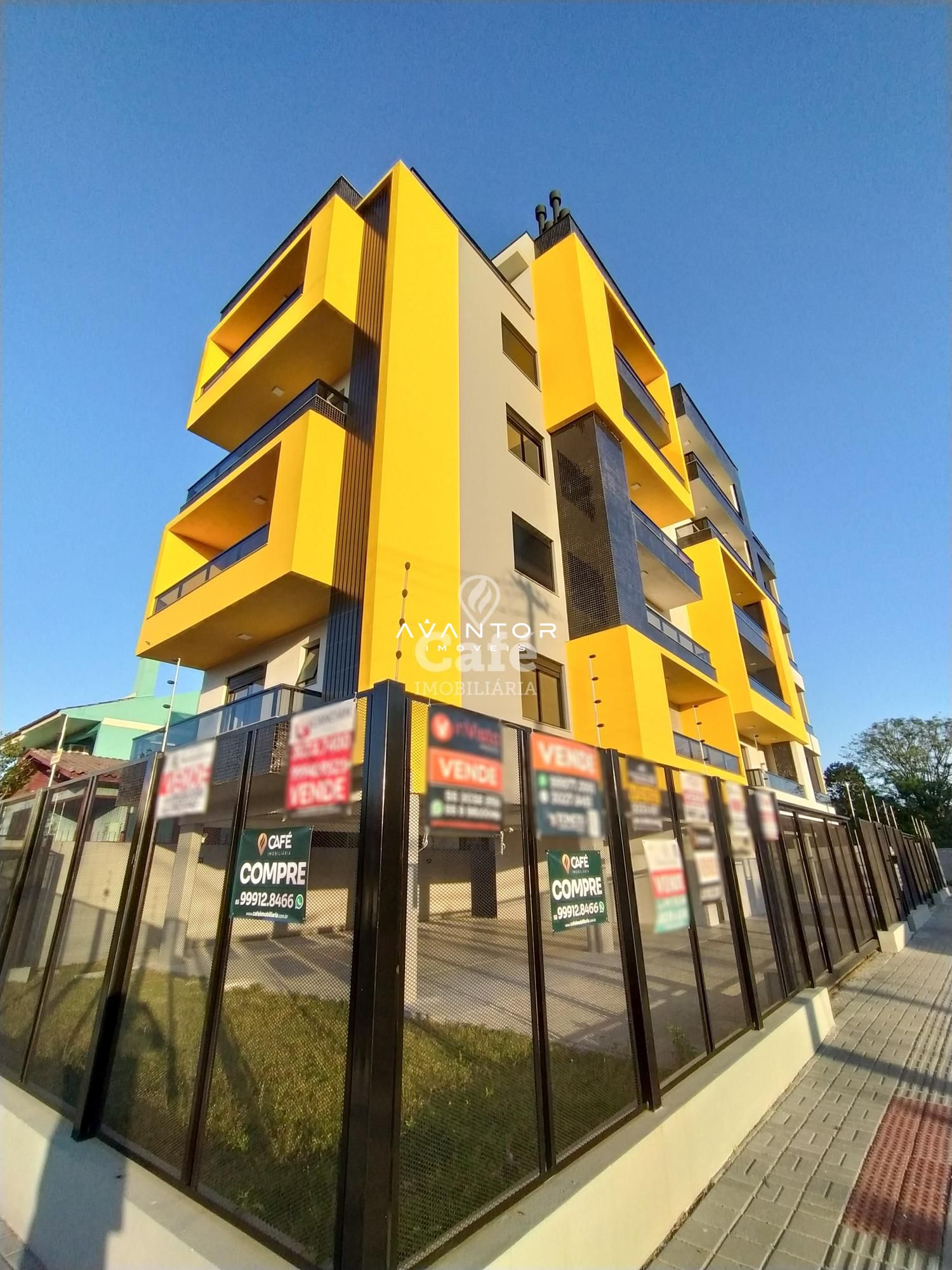 Apartamento, 2 Dormitórios, 1 Suíte, 2 Banheiros, 1 Vaga, Sacada, Churrasqueira, Duque de — Apartamento com 2 quartos à venda em Duque de Caxias, Santa Maria/RS