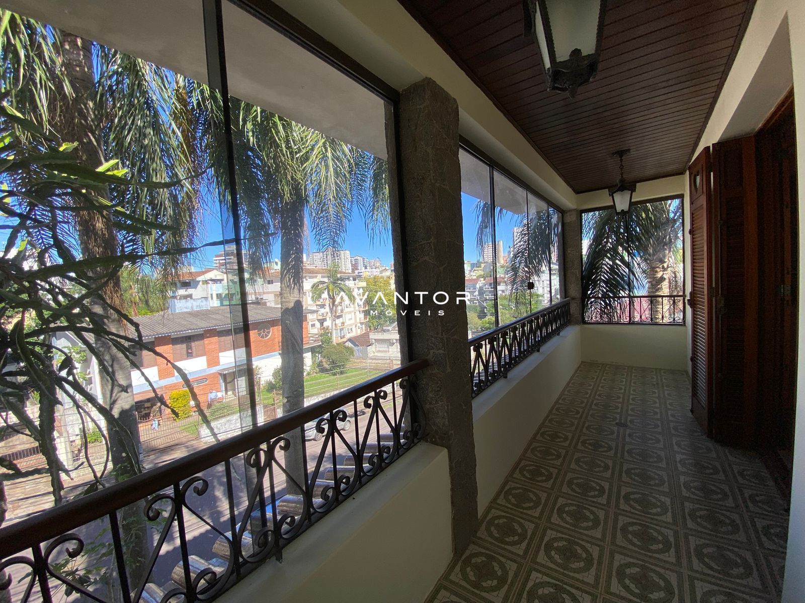 Casa Comercial com 5 salas para alugar em Menino Jesus, Santa Maria/RS — foto 29 de 90