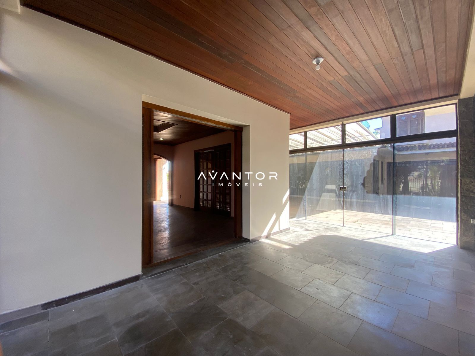 Casa Comercial com 5 salas para alugar em Menino Jesus, Santa Maria/RS — foto 88 de 90