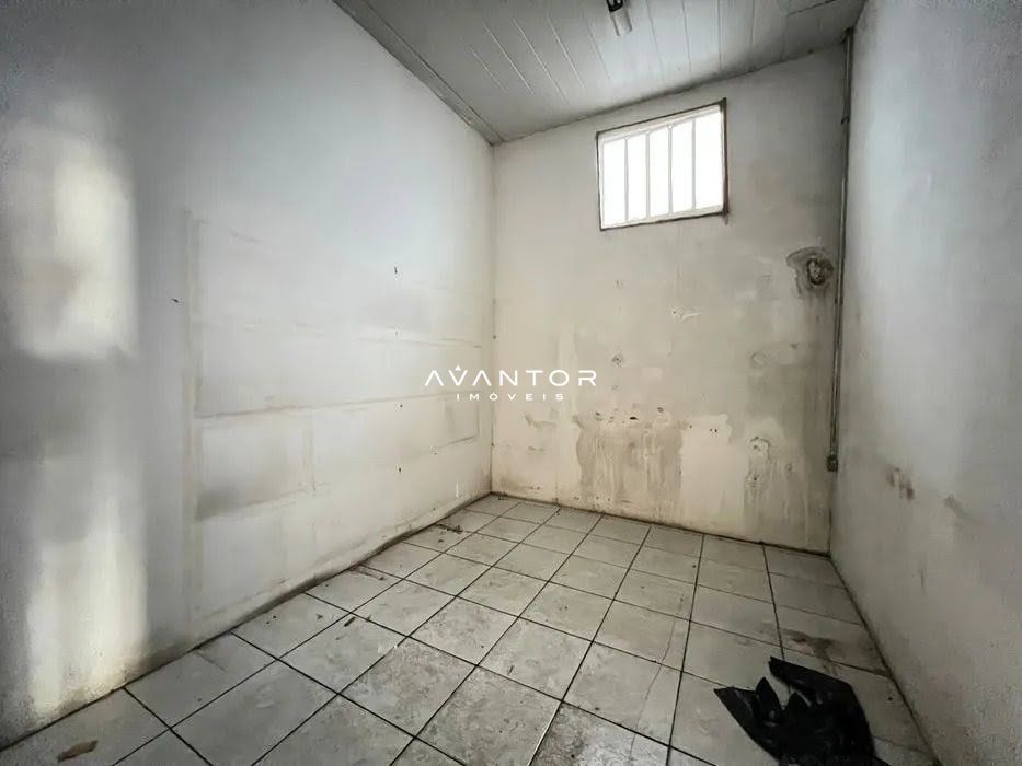 Pavilhão com 3 salas para alugar em Duque de Caxias, Santa Maria/RS — foto 17 de 23