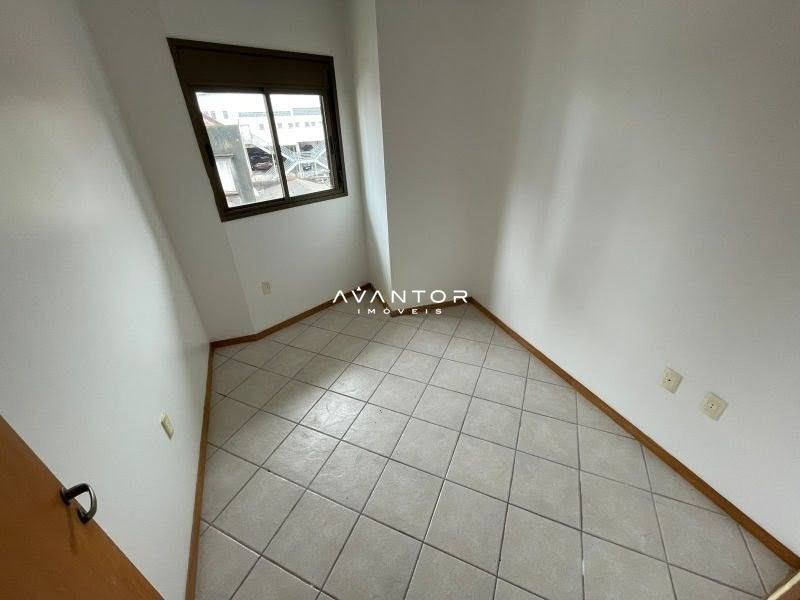 Apartamento com 3 quartos para alugar no Edifício Vina Del Mar, em Centro, Santa Maria/RS — foto 6 de 10