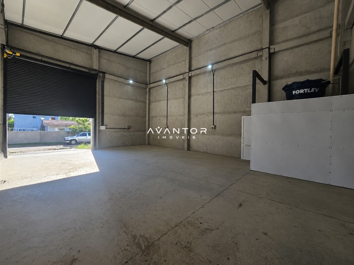 Pavilhão com 1 sala para alugar em Tomazetti, Santa Maria/RS — foto 4 de 6