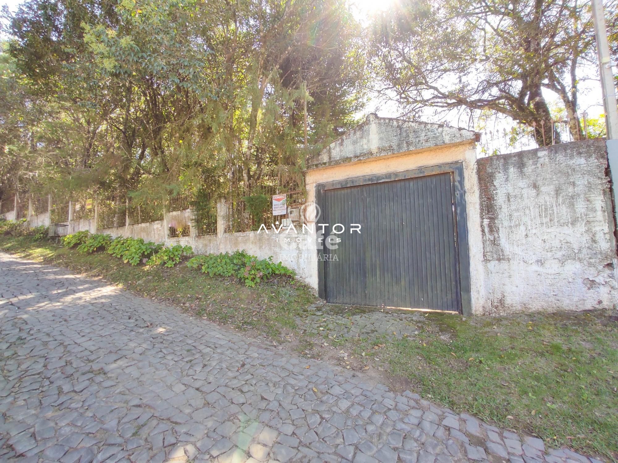 Excelente casa, aproveitando somente o excelente terreno de 1200m² bem localizada em Itaar — Casa com 3 quartos à venda em Balneário Novo Pinhal, Itaara/RS