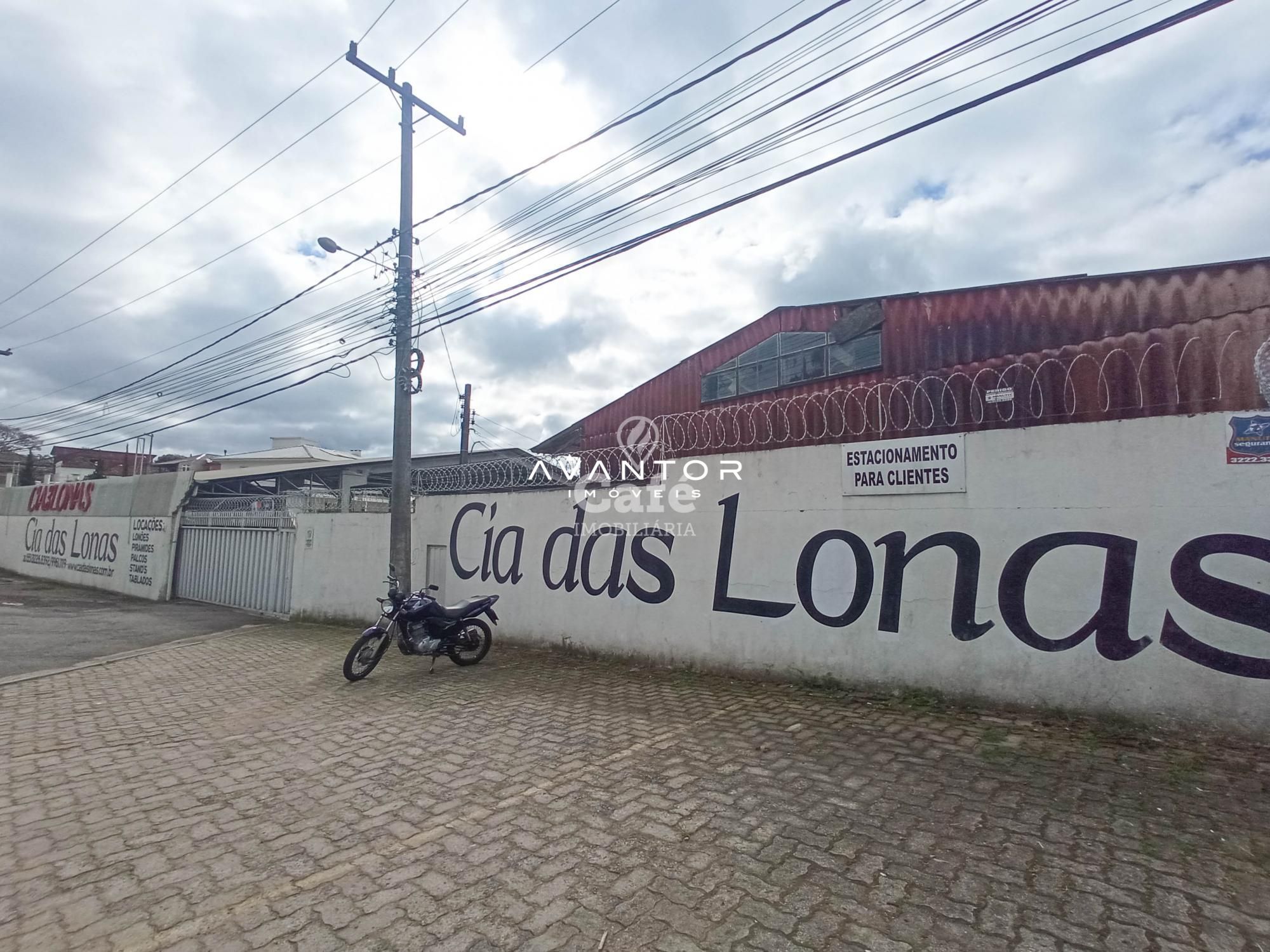 Excelente oportunidade!! Pavilhão comercial, faixa velha, com acesso frente /fundos e moni — Pavilhão com 4 salas para alugar em Pé de Plátano, Santa Maria/RS