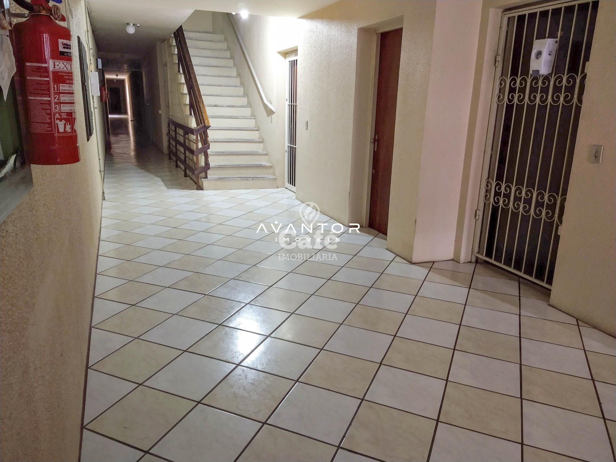 Apartamento 2 dormitórios, e 1 dependência de empregada, Bairro Fátima — Apartamento com 2 quartos à venda em Nossa Senhora de Fátima, Santa Maria/RS