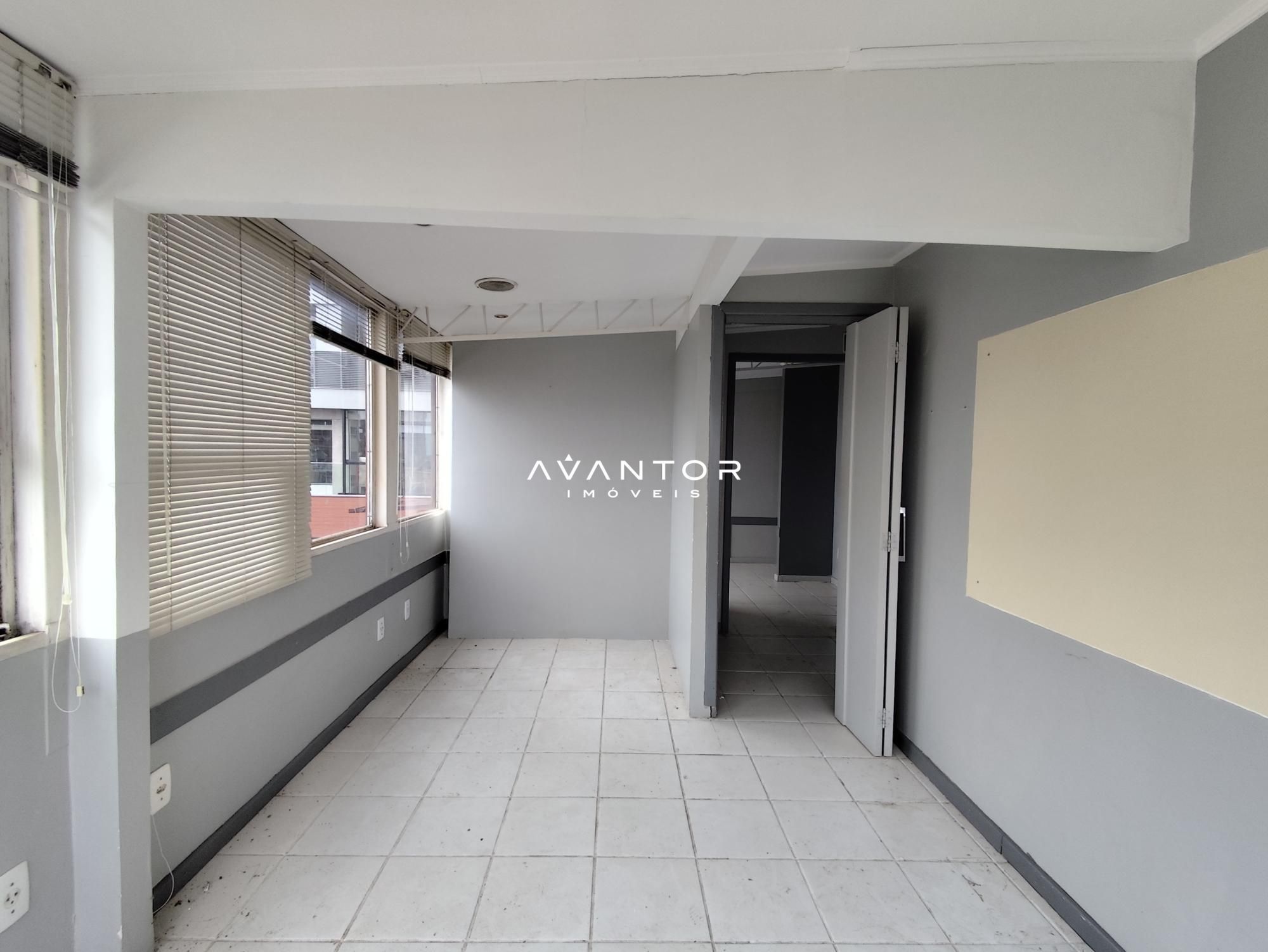 Sala Comercial com 6 salas à venda em Centro, Santa Maria/RS — foto 9 de 18