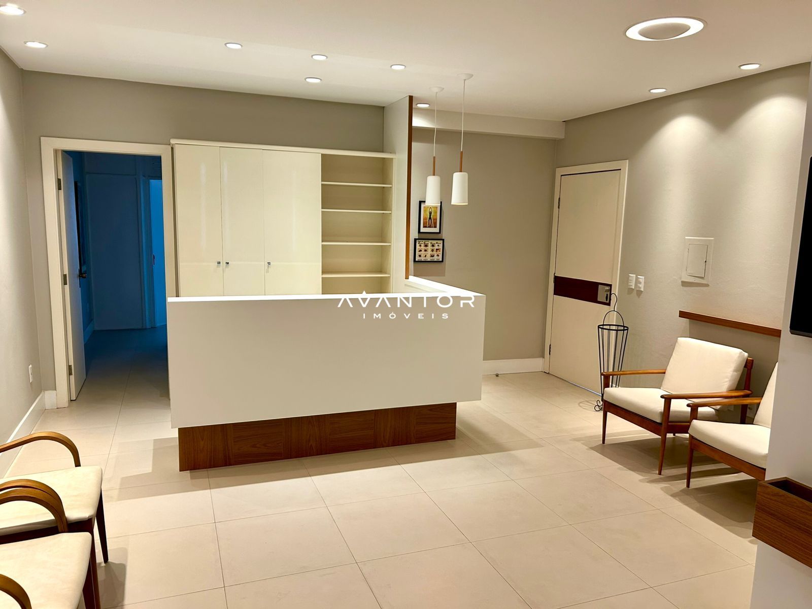 Sala Comercial com 2 salas à venda no Edifício Salvador Isaia, em Centro, Santa Maria/RS — foto 2 de 8