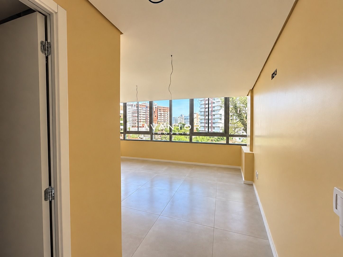 Loja com 1 sala para alugar no Residencial Cristo Rei, em Centro, Santa Maria/RS — foto 3 de 6