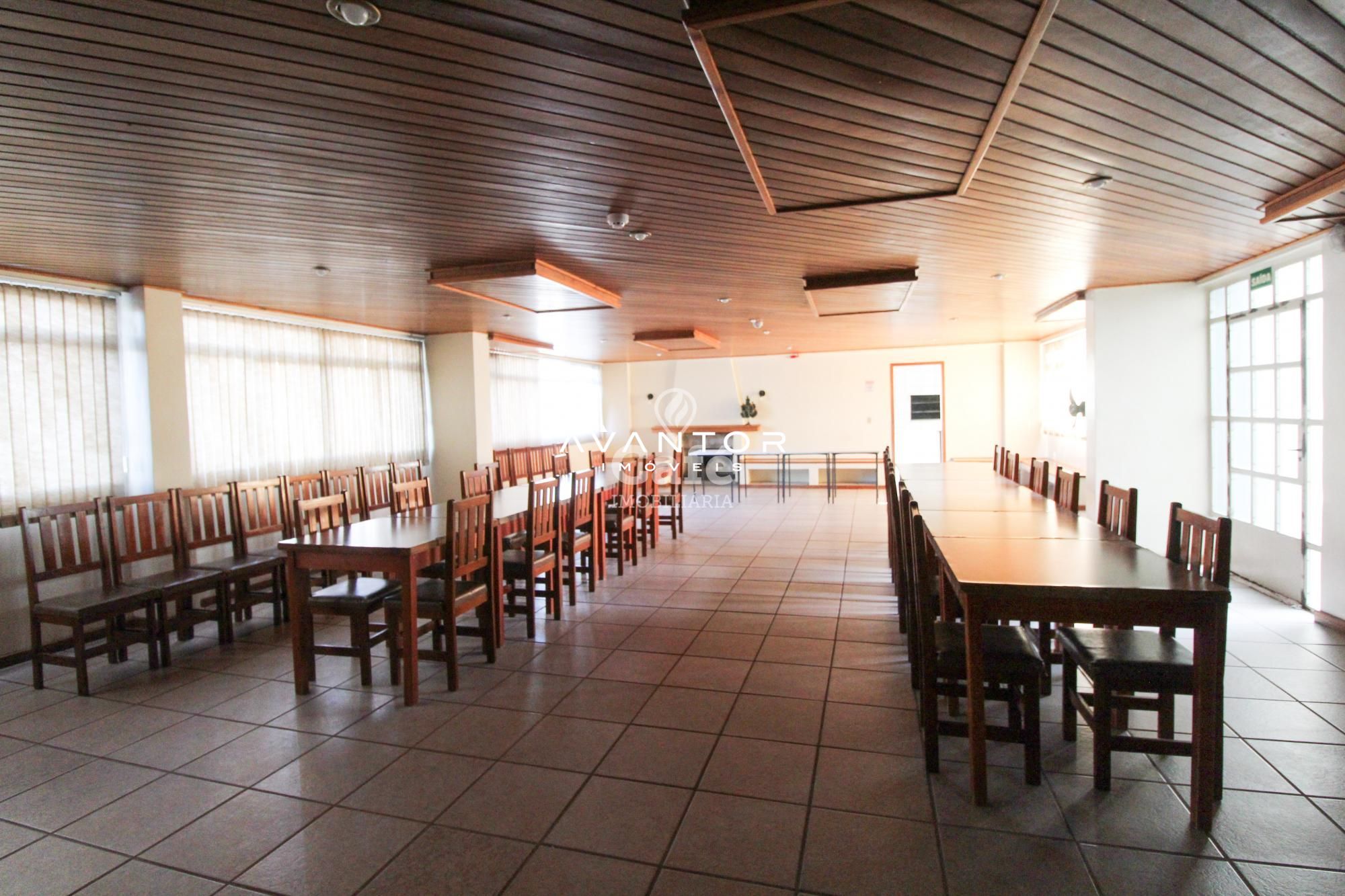 Apartamento à Venda com 90,88m², 02 Dormitórios , 01 vagas e Portaria 24hs — Apartamento com 2 quartos à venda em Nossa Senhora do Rosário, Santa Maria/RS