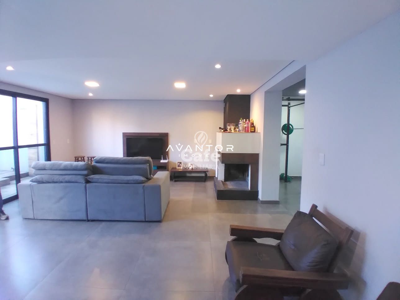 Casa alto padrão, bairro jk — Casa com 3 quartos à venda em Juscelino Kubitschek, Santa Maria/RS