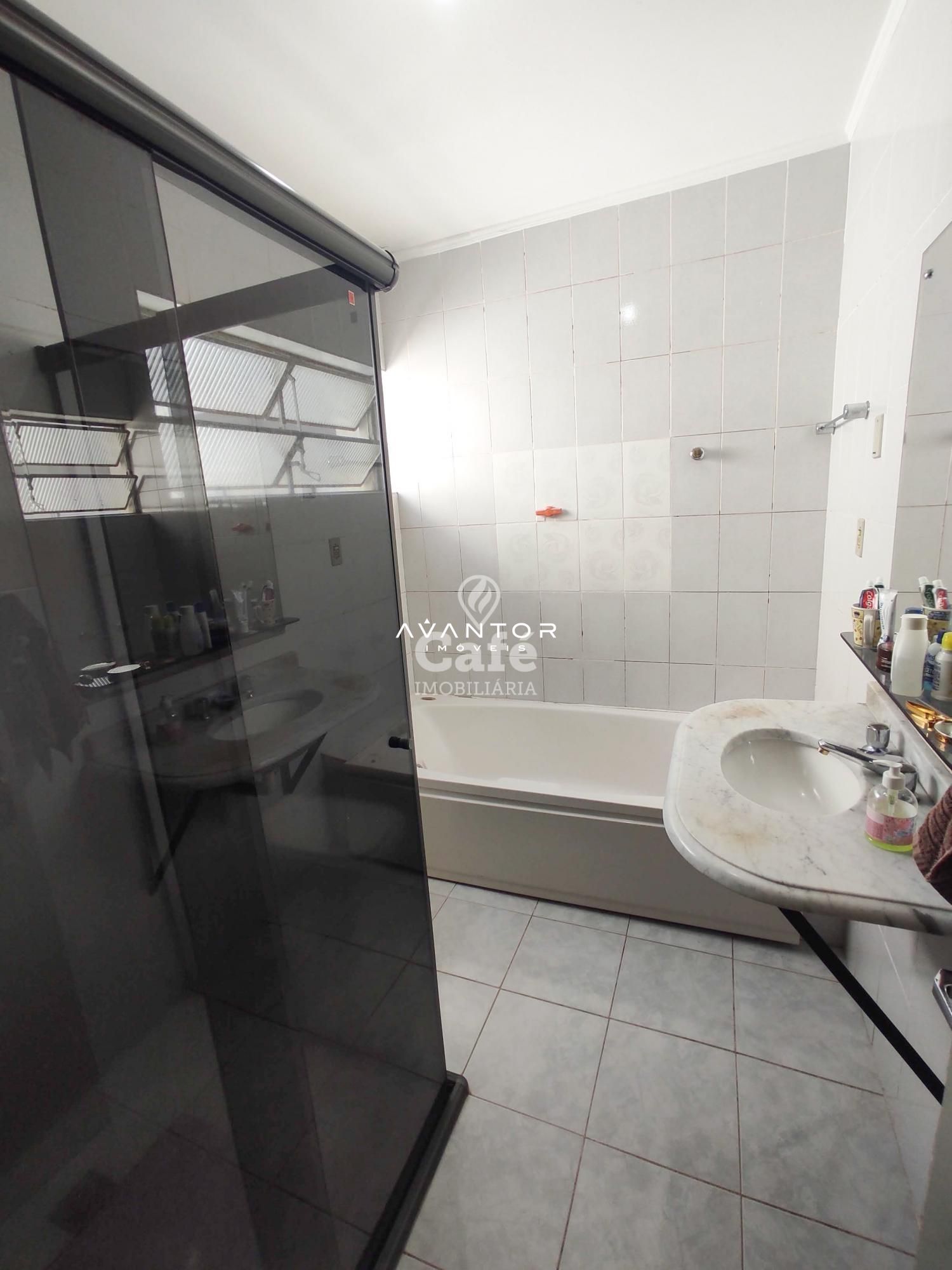 Apartamento 3 dormitórios mais dependência completa no centro de Santa Maria/RS — Apartamento com 3 quartos à venda em Centro, Santa Maria/RS