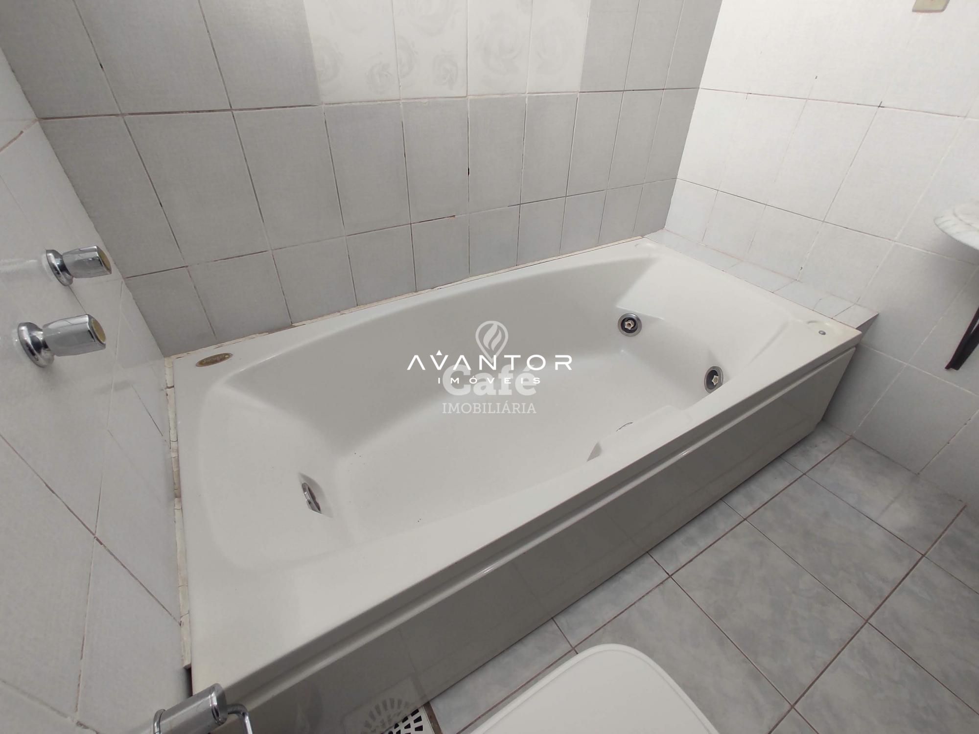 Apartamento 3 dormitórios mais dependência completa no centro de Santa Maria/RS — Apartamento com 3 quartos à venda em Centro, Santa Maria/RS