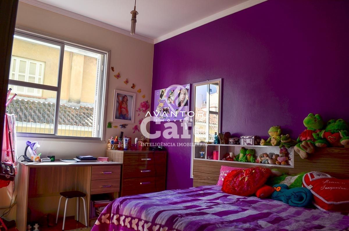 Apartamento amplo bem arejado! No centro da Cidade — Apartamento com 4 quartos à venda em Centro, Santa Maria/RS