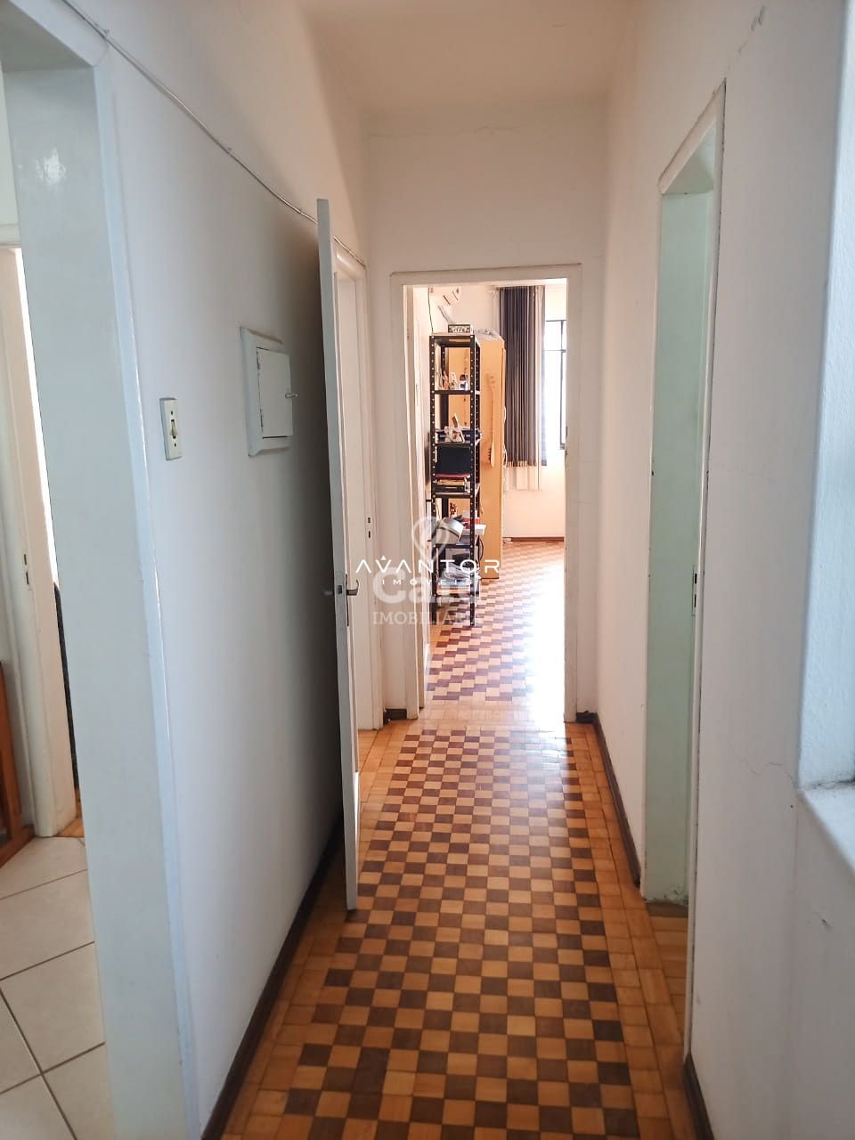 Apartamento Central De 2 Dormitórios, Sala Ampla, 2 Banheiros, Dependência de Empregada, C — Apartamento com 2 quartos à venda em Bonfim, Santa Maria/RS