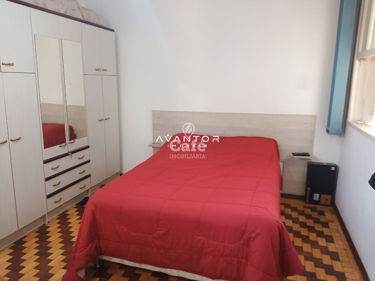 Apartamento Central De 2 Dormitórios, Sala Ampla, 2 Banheiros, Dependência de Empregada, C — Apartamento com 2 quartos à venda em Bonfim, Santa Maria/RS