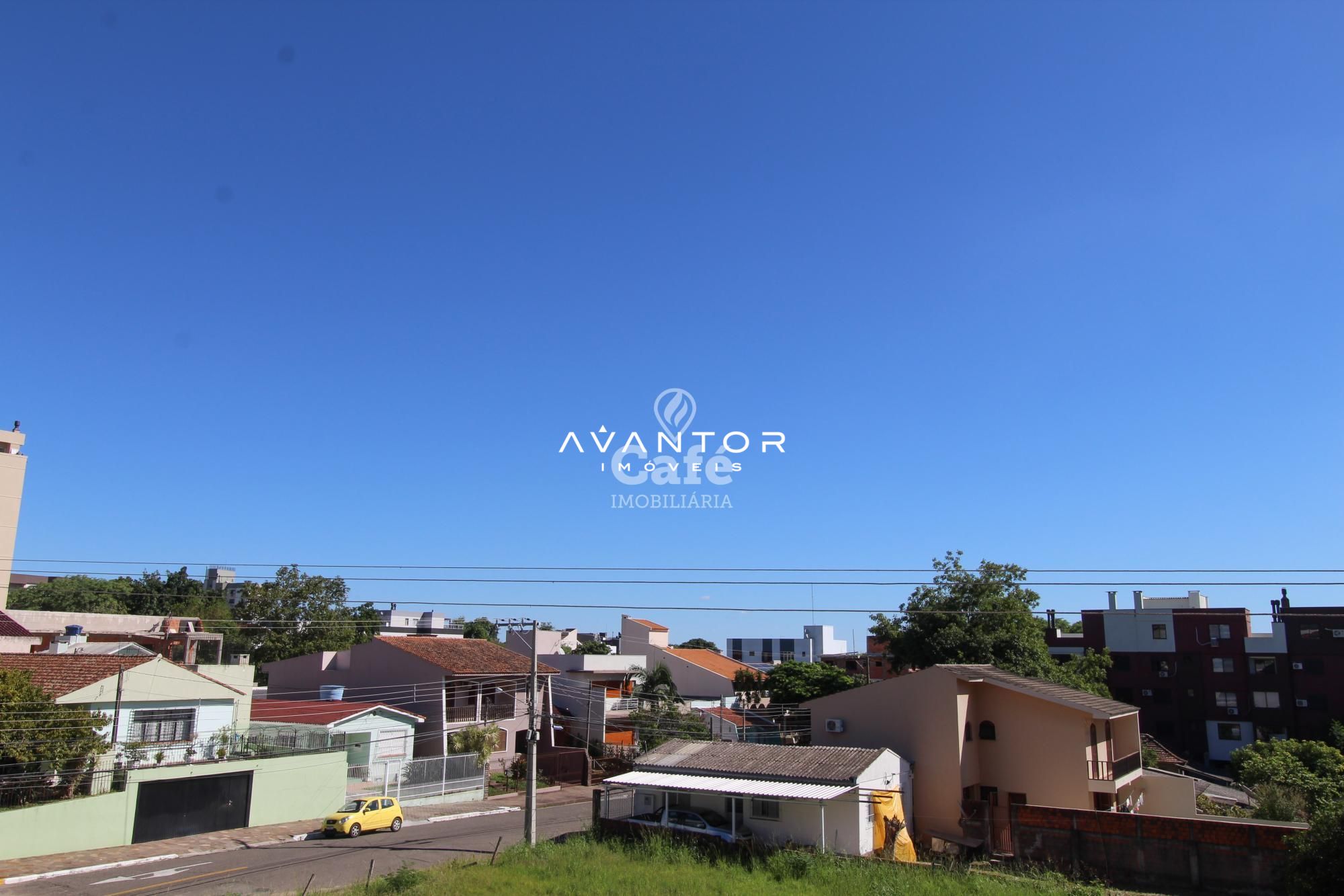 Amplo apartamento,com 3 dormitórios,sendo 1 suíte,escritório,sacada e duas vagas de garage — Apartamento com 4 quartos à venda em Nossa Senhora de Fátima, Santa Maria/RS