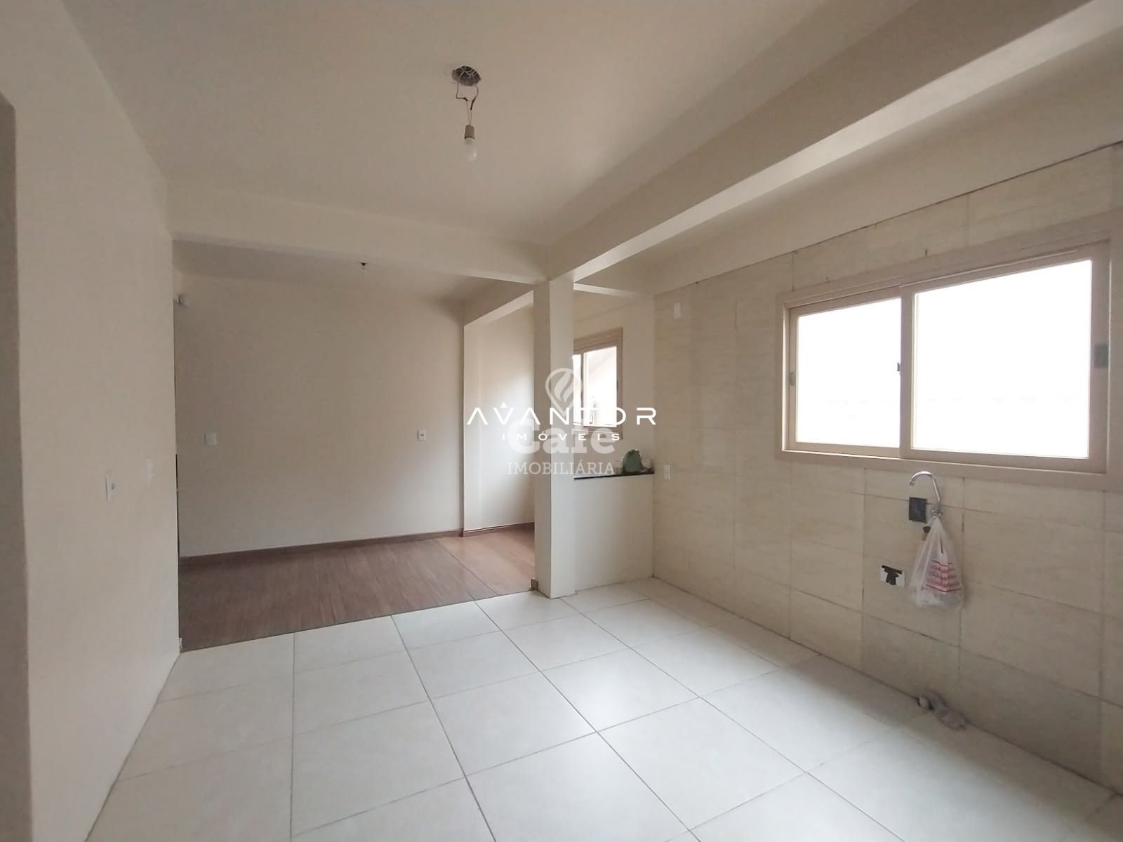Belissima casa no bairro novo horizonte — Casa com 3 quartos à venda em Camobi, Santa Maria/RS