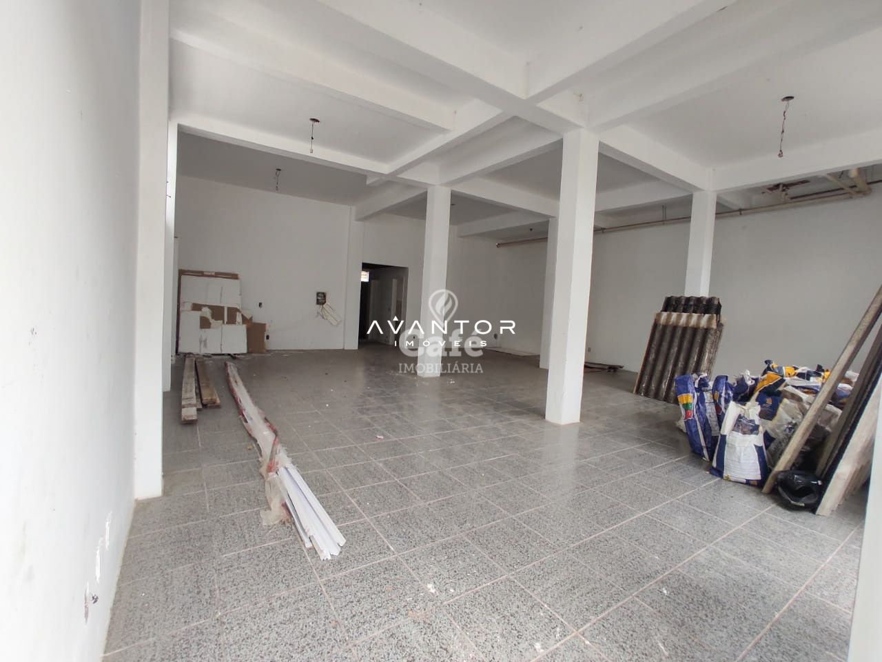Sala Comercial com 1 sala à venda em Juscelino Kubitschek, Santa Maria/RS — foto 3 de 11