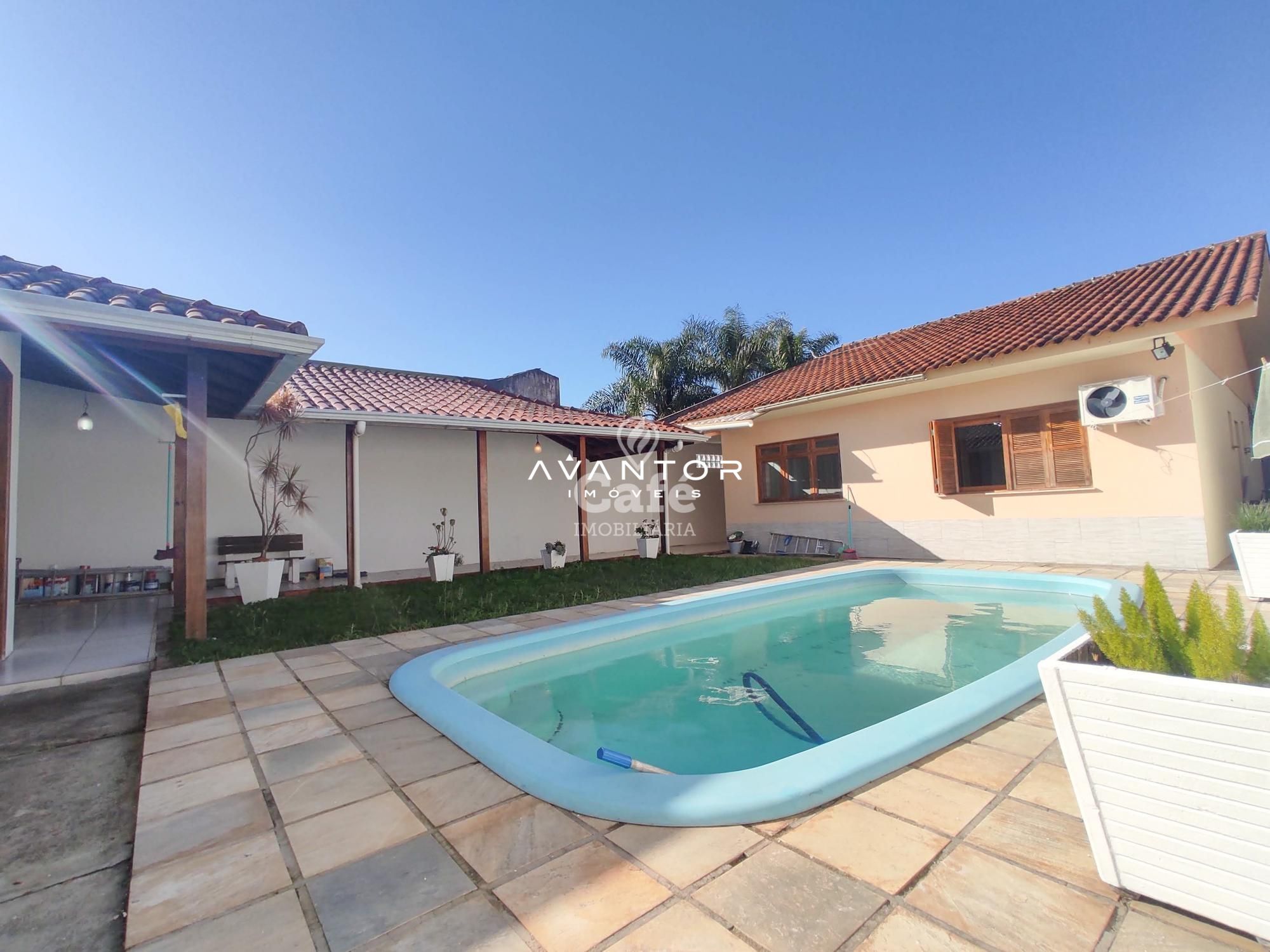 Casa térrea seminova com 2 dormitórios, 2 banheiros, 4 garagens e uma linda área gourmet c — Casa com 2 quartos à venda em Camobi, Santa Maria/RS