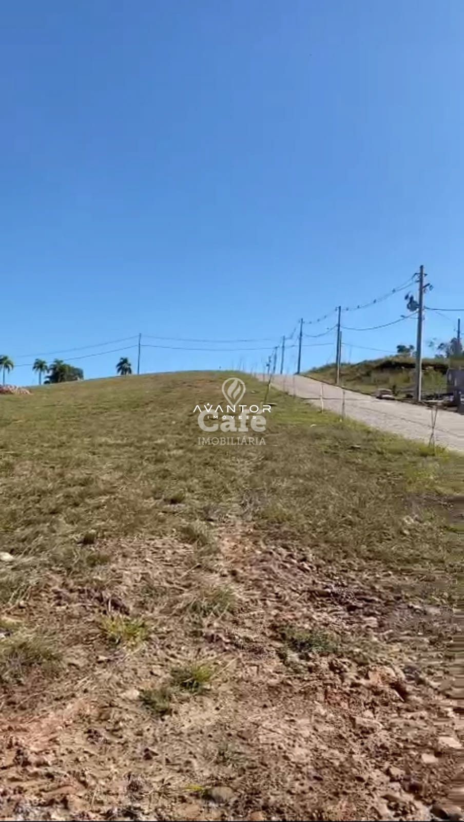 Terreno residencial medindo 15 x 36 em Itaara — Terreno à venda no Residencial Jardim Colina, em Parque Serrano I, Itaara/RS
