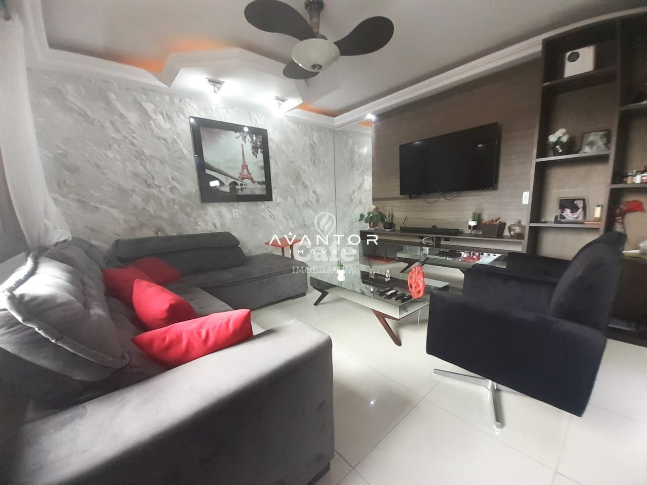 Casa 5 dormitórios sendo 2 suites — Casa com 5 quartos à venda em Nossa Senhora do Perpétuo Socorro, Santa Maria/RS