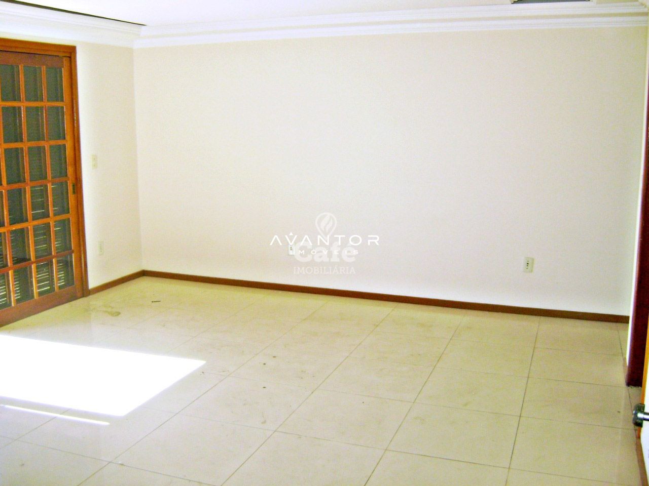 Apartamento, 3 Dormitórios, 1 Suíte, 3 Banheiros, 1 Vaga, Lareira, Churrasqueira, Nossa Se — Apartamento com 3 quartos à venda em Nossa Senhora de Lourdes, Santa Maria/RS