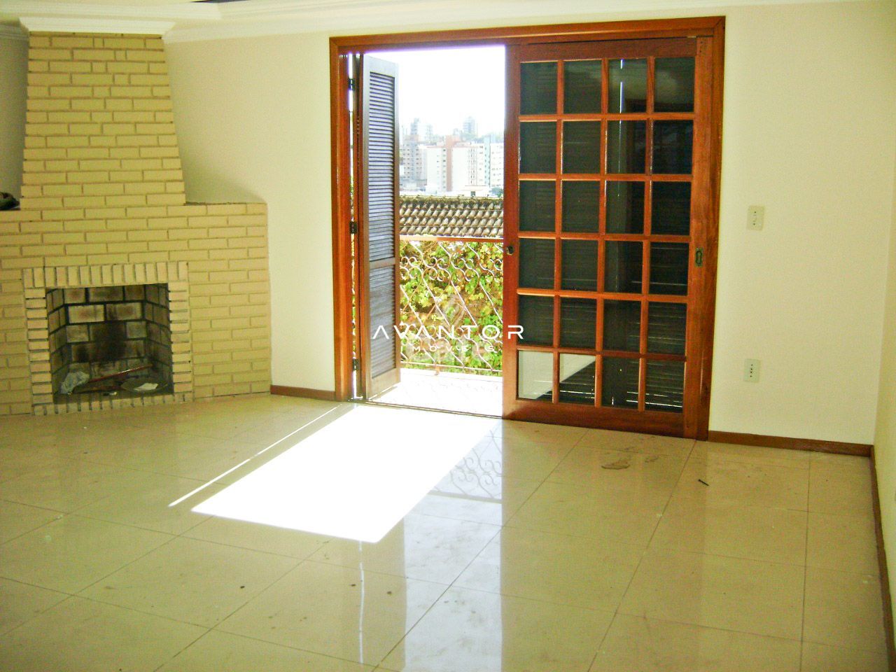 Apartamento, 3 Dormitórios, 1 Suíte, 3 Banheiros, 1 Vaga, Lareira, Churrasqueira, Nossa Se — Apartamento com 3 quartos à venda em Nossa Senhora de Lourdes, Santa Maria/RS