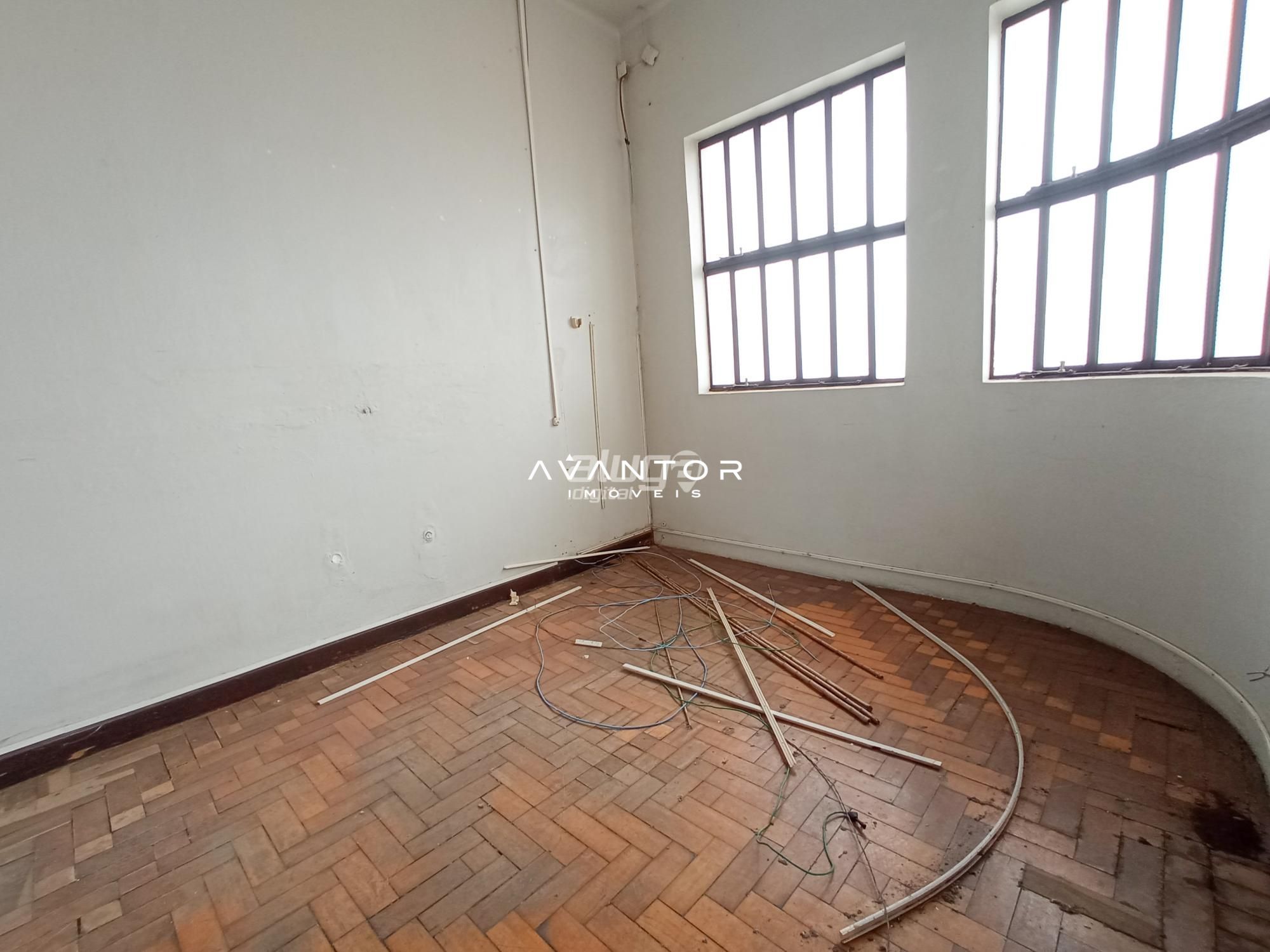 Casa com 4 quartos para alugar em Centro, Santa Maria/RS — foto 10 de 27